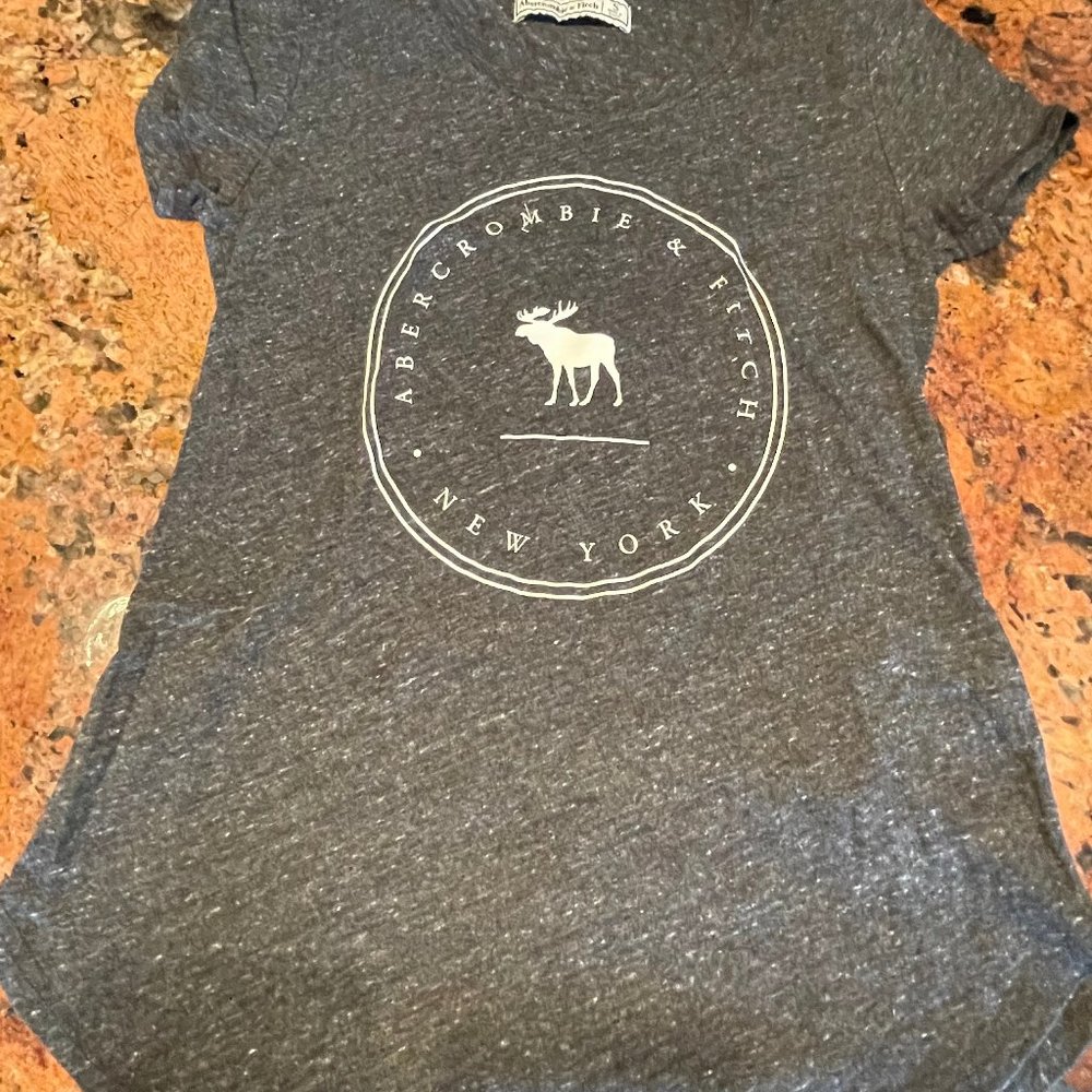 Abercrombie and Fitch T-shirt